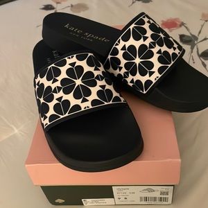 New in box Kate Spade ♠️ Olympia Slide